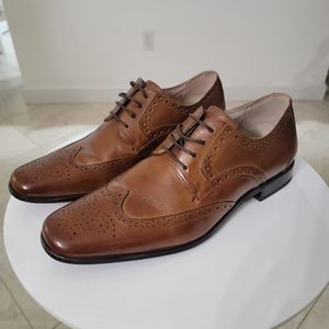 Men’s dress shoes